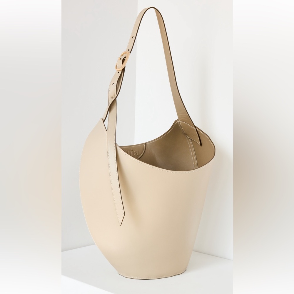 NWT Cult Gaia Odette Tote in Mushroom Beige